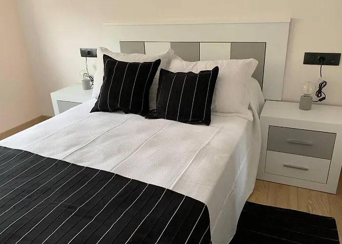 Duplex Con Terraza Hébergement de vacances Ponte Do Porto